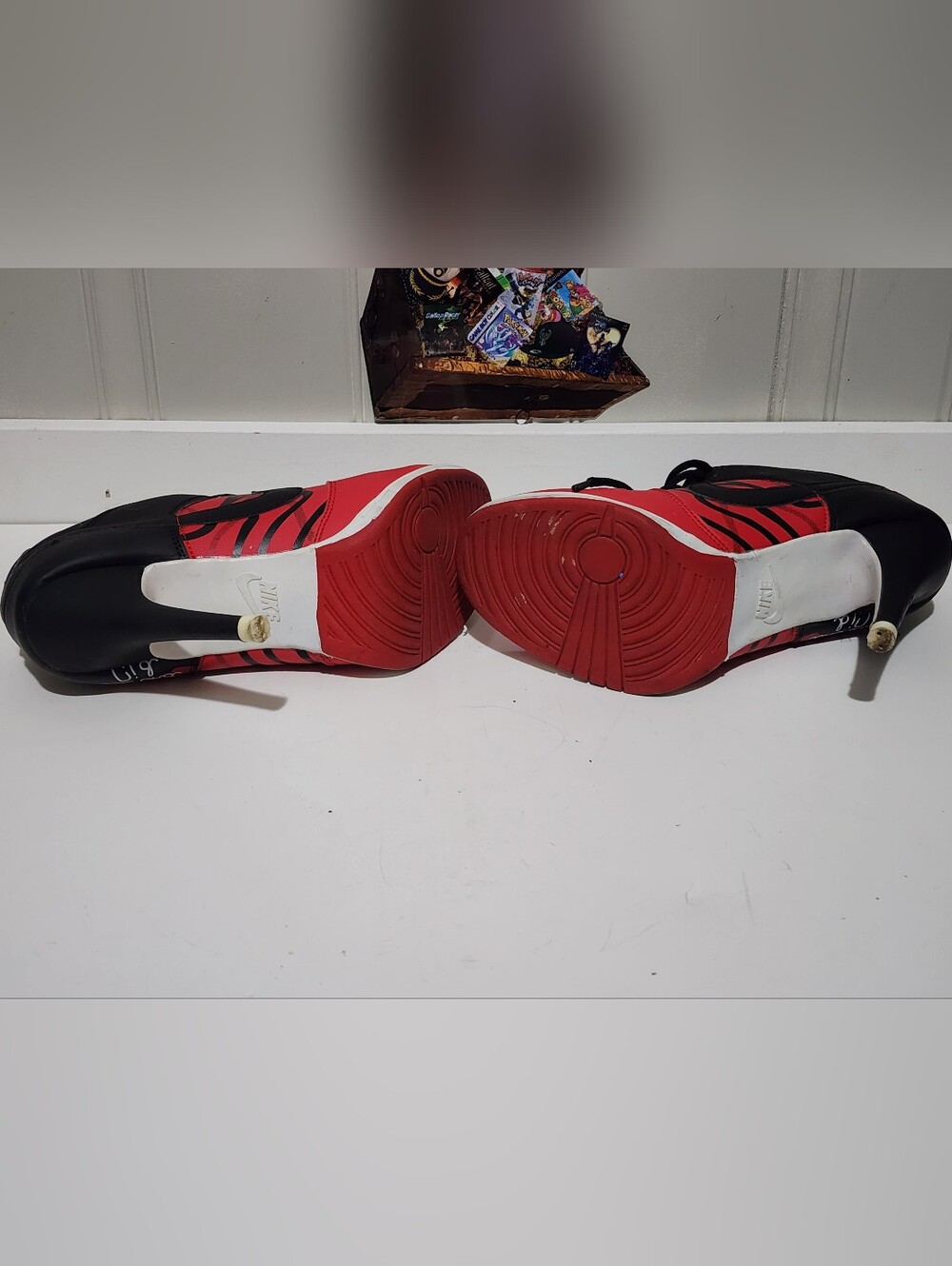 Nike SB Rose Custom High Heel Stiletto Red Black Womens Size 9.5 Rare - Picture 10 of 10